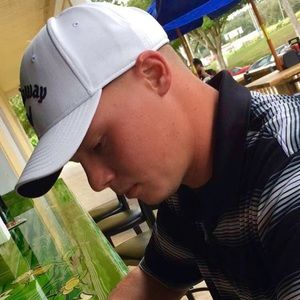 Meet your Posher, Troy